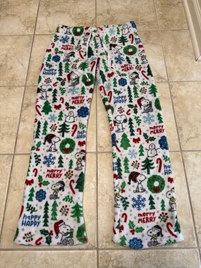 Peanuts unisex  Size Small Snoopy Holiday Graphic Print Cozy Pajama Pants